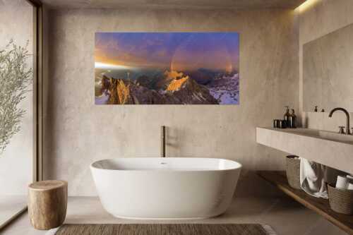 Bergsteiger am Zugspitzgipfel. Blick über Gipfel und Jubiläumsgrat zur Alpspitze - it is magic - Größe ca. 180x90cm, Seitenverhältnis 2:1 - Zugspitz-Bergsteiger mit Regenbogen an Alpspitze - weitere Infos unter https://www.kriner-weiermann.de