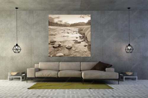 Blick über die Isar zu den Arnspitzen und dem Wettersteingebirge - Kaltes Wasser - Größe ca. 160x160cm, Seitenverhältnis 1:1 - Winter und Schnee an der Isar - weitere Infos unter https://www.kriner-weiermann.de