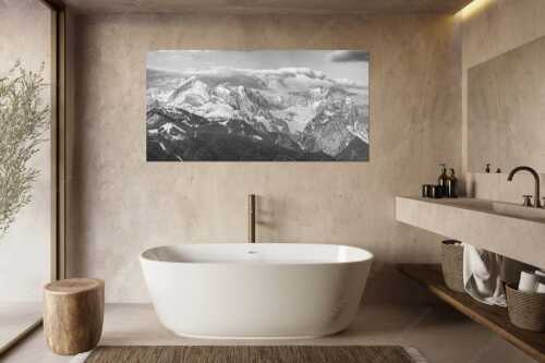 Blick auf Zugspitzmassiv mit Alpspitze, Zugspitze und Waxenstein - Klassikerkette - Größe ca. 180x90cm, Seitenverhältnis 2:1 - Alpspitze Zugspitze und Waxenstein - weitere Infos unter https://www.kriner-weiermann.de