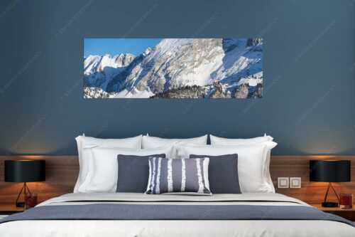 Schachenschloss auf der Wetterstein-Nordseite strahlt in der Wintersonne - Königlich - Größe ca. 180x60cm, Seitenverhältnis 3:1 - Schachenschloss im Winter - weitere Infos unter https://www.kriner-weiermann.de