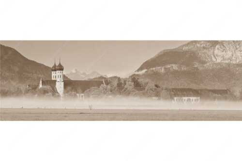 Morgenstimmung am Kloster in Benediktbeuern mit Blick auf die Arnspitzen - Kontemplation - Seitenverhältnis 3:1 - Kloster Benediktbeuern - weitere Infos unter https://www.kriner-weiermann.de