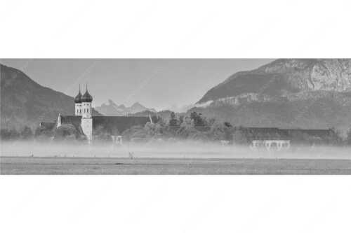 Morgenstimmung am Kloster in Benediktbeuern mit Blick auf die Arnspitzen - Kontemplation - Seitenverhältnis 3:1 - Kloster Benediktbeuern - weitere Infos unter https://www.kriner-weiermann.de