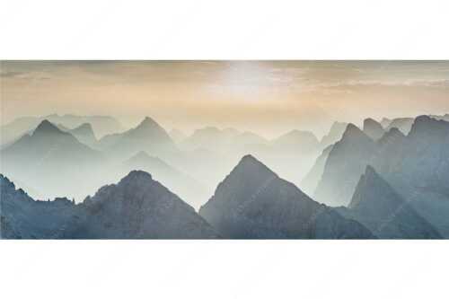 Blick über Moserkarspitze und Lalidererspitze in den Sonnenaufgang - Konturen - Seitenverhältnis 2,5:1 - Silhouetten im Karwendel - weitere Infos unter https://www.kriner-weiermann.de