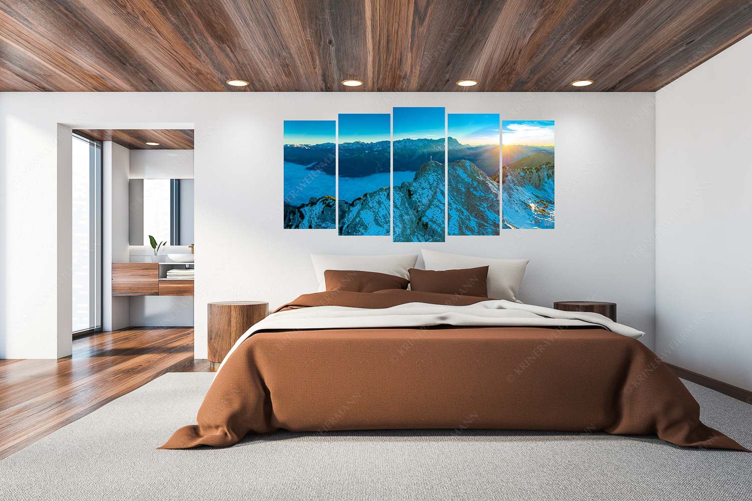 Kramer vor Zugspitze – 5er Split, Größe ca. 200x100cm, Seitenverhältnis 2:1 — Nebel im Loisachtal Blick über Kramer zur Zugspitze am Sonnenuntergang - Kramer vor Zugspitze - 5er Split, Größe ca. 200x100cm, Seitenverhältnis 2:1 - Nebel im Loisachtal - weitere Infos unter https://www.kriner-weiermann.de