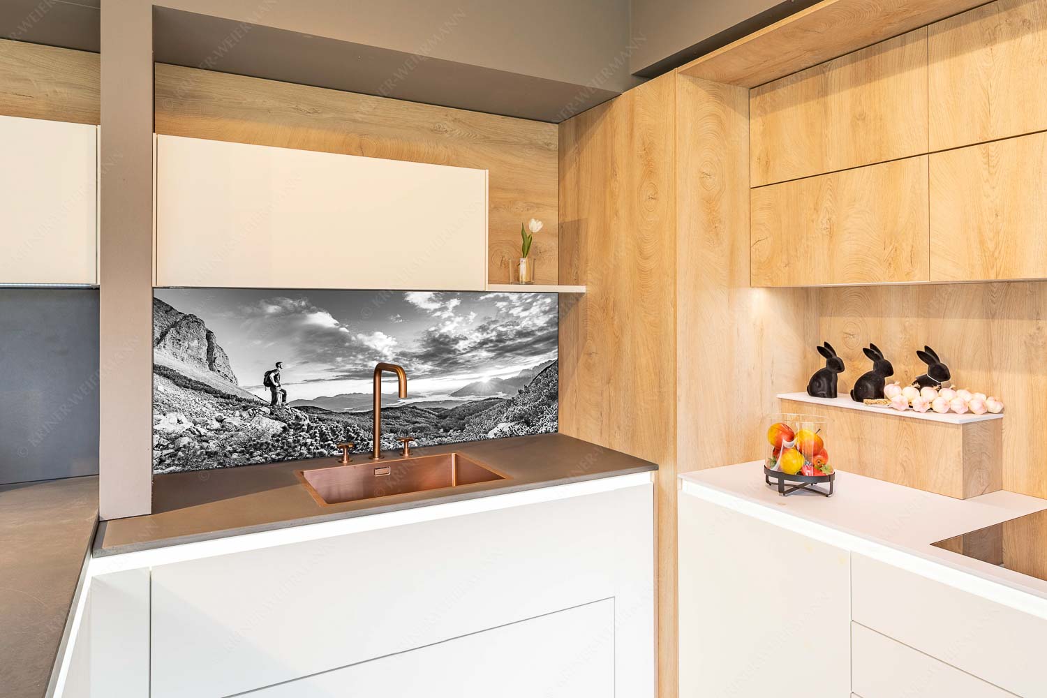 Latschenmeer – Größe ca. 150x60cm, Seitenverhältnis 2,5:1 — Wanderer im Wettersteingebirge Blick vom Wetterstein über das Obere Isartal in den Sonnenaufgang am Soierngebirge - Latschenmeer - Größe ca. 150x60cm, Seitenverhältnis 2,5:1 - Wanderer im Wettersteingebirge - weitere Infos unter https://www.kriner-weiermann.de