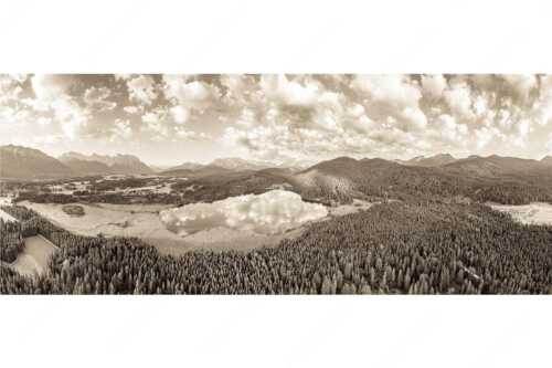 Blick über den Barmsee ins Wettersteingebirge - Lieblingssee II - Seitenverhältnis 2,5:1 - Luftaufnahme Barmsee mit Wetterstein - weitere Infos unter https://www.kriner-weiermann.de