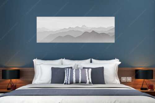 Blick über den Wank in die Morgendämmerung - Linien - Größe ca. 180x60cm, Seitenverhältnis 3:1 - Silhouetten im Soierngebirge - weitere Infos unter https://www.kriner-weiermann.de
