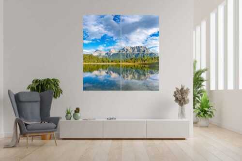 Blick über den Luttensee zum Karwendel mit Wörner, Tiefkar- und Westlicher Karwendelspitze - Luttensee Karwendel V - 4er Split, Größe ca. 180x180cm, Seitenverhältnis 1:1 - Wolkenstimmung und Spiegelung - weitere Infos unter https://www.kriner-weiermann.de