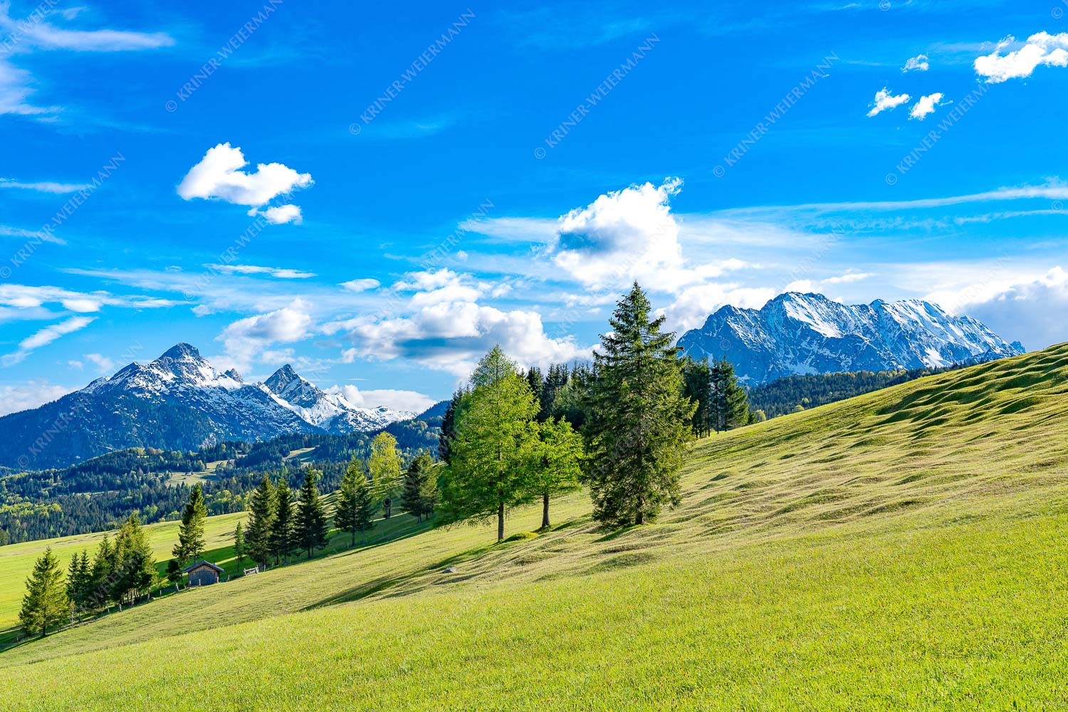 Malerisch – Seitenverhältnis 3:2 — Buckelwiese Arnspitze und Wetterstein Blick über Buckelwiesen zu den Arnspitzen und Wettersteingebirge