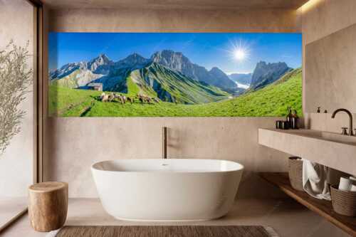 Bergschafe am Scharnitzjoch mit Oberreintalschrofen, Scharnitzspitze und Schüsselkar im Wettersteingebirge - Malerische Sommerweide II - Größe ca. 300x100cm, Seitenverhältnis 3:1 - Schafe mit Schüsselkar und Scharnitzspitze - weitere Infos unter https://www.kriner-weiermann.de