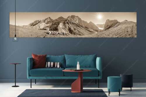 Bergschafe am Scharnitzjoch mit Oberreintalschrofen, Scharnitzspitze und Schüsselkar im Wettersteingebirge - Malerische Sommerweide II - Größe ca. 350x70cm, Seitenverhältnis 5:1 - Schafe mit Schüsselkar und Scharnitzspitze - weitere Infos unter https://www.kriner-weiermann.de