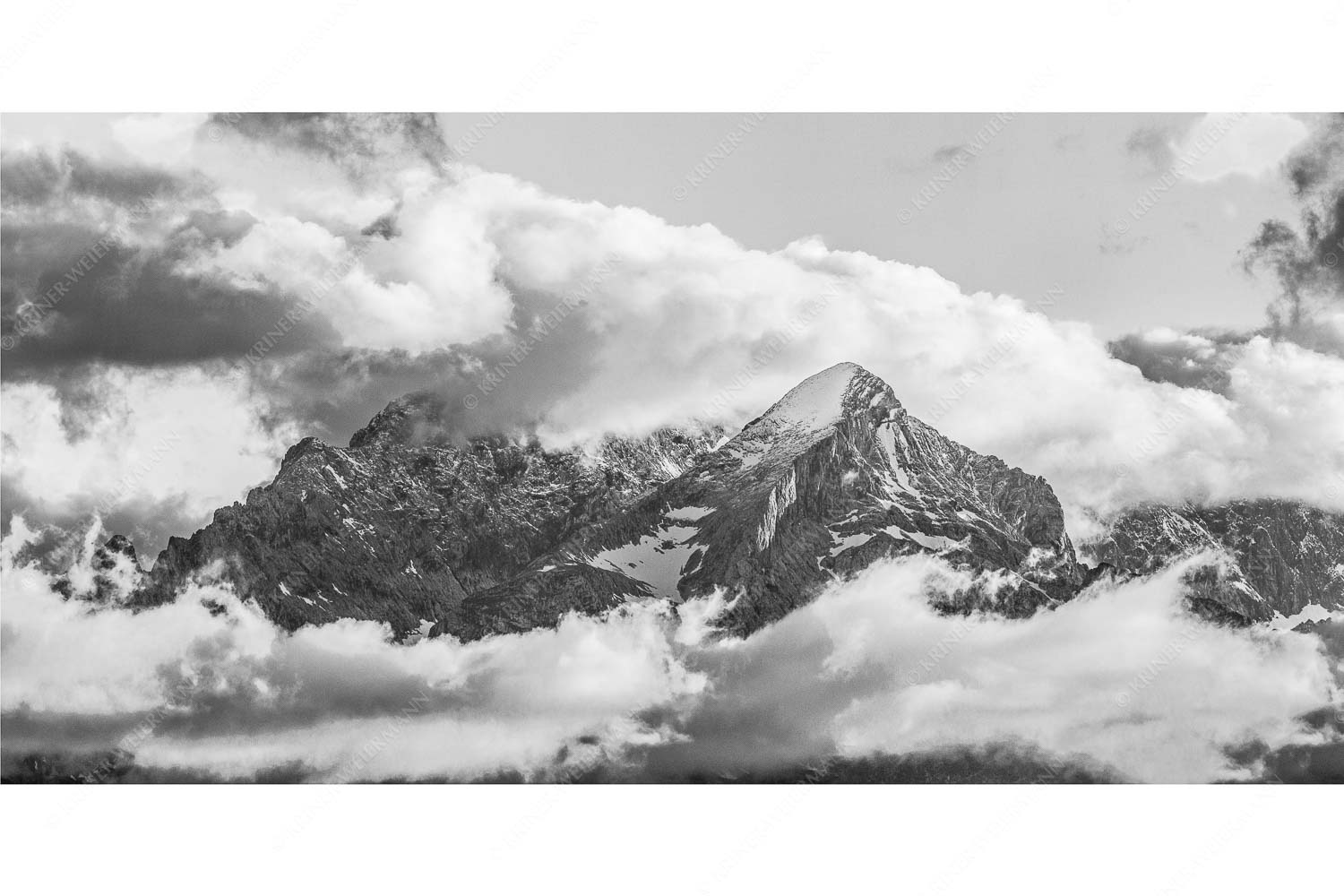 Markant – Seitenverhältnis 2:1 — Alpspitze Abendstimmung an der Alpspitze
