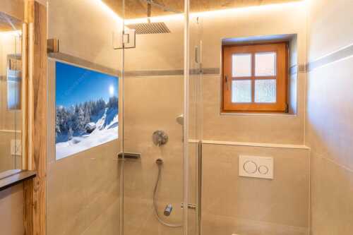 Wiesmahdstadel bei Mittenwald mit Tiefkarspitze im Karwendel im Hintergrund - Massig Schnee - Größe ca. 120x80cm, Seitenverhältnis 3:2 - Stadel mit viel Schnee und Karwendel - weitere Infos unter https://www.kriner-weiermann.de