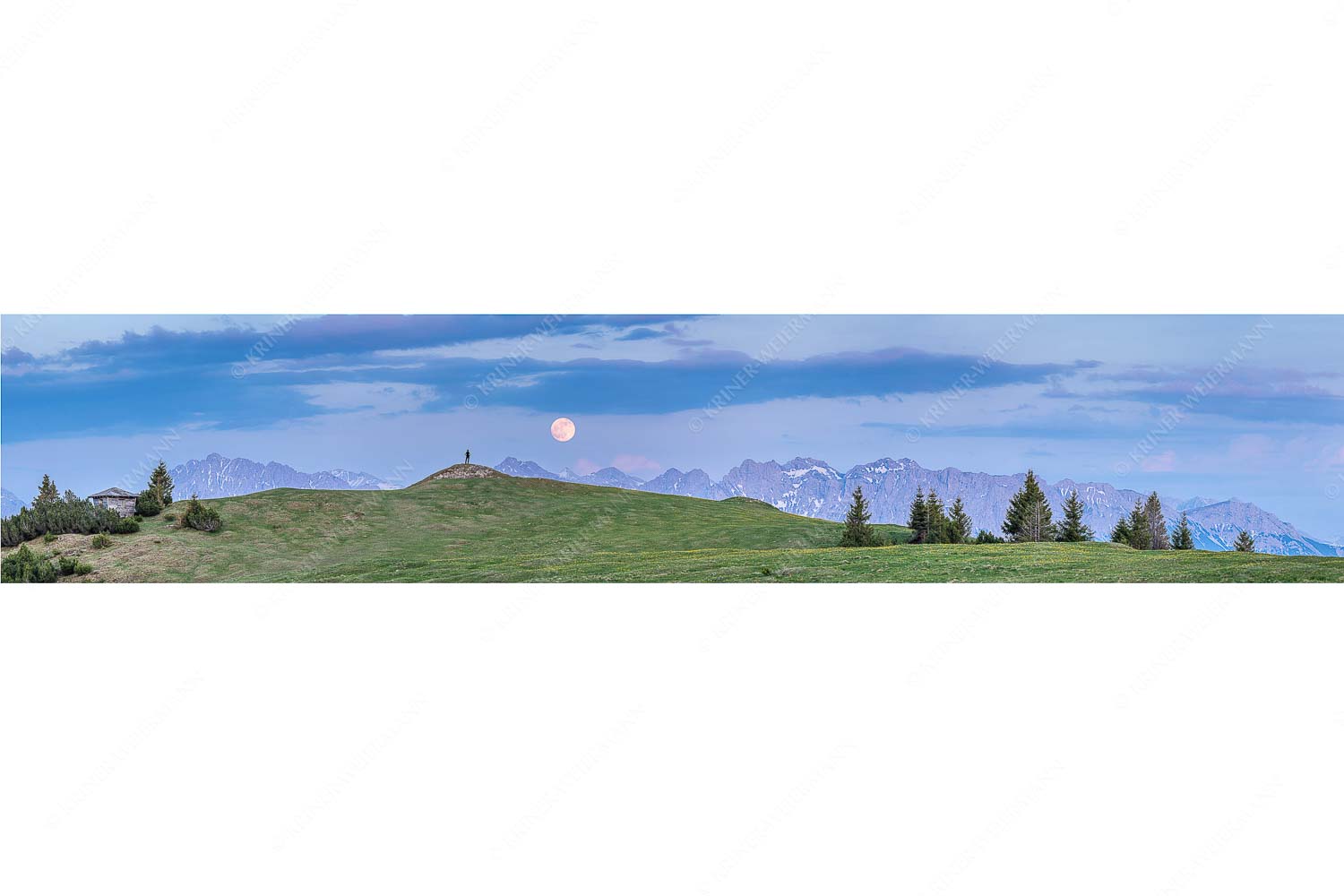 Mondfieber – Seitenverhältnis 4:1 — Vollmond über Karwendel Blick vom Wank im Estergebirge zum Vollmondaufgang über Karwendelgebirge