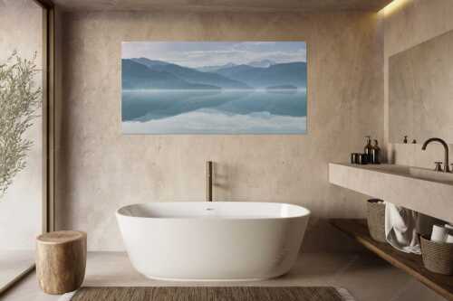 Zu allen Jahreszeiten kann man beeindruckende Stimmungen am Walchensee erleben - Morgenblau - Größe ca. 180x90cm, Seitenverhältnis 2:1 - Morgenstimmung am Walchensee - weitere Infos unter https://www.kriner-weiermann.de