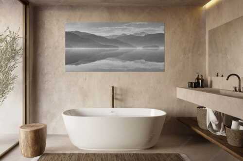 Zu allen Jahreszeiten kann man beeindruckende Stimmungen am Walchensee erleben - Morgenblau - Größe ca. 180x90cm, Seitenverhältnis 2:1 - Morgenstimmung am Walchensee - weitere Infos unter https://www.kriner-weiermann.de