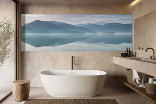 Zu allen Jahreszeiten kann man beeindruckende Stimmungen am Walchensee erleben - Morgenblau - Größe ca. 300x100cm, Seitenverhältnis 3:1 - Morgenstimmung am Walchensee - weitere Infos unter https://www.kriner-weiermann.de
