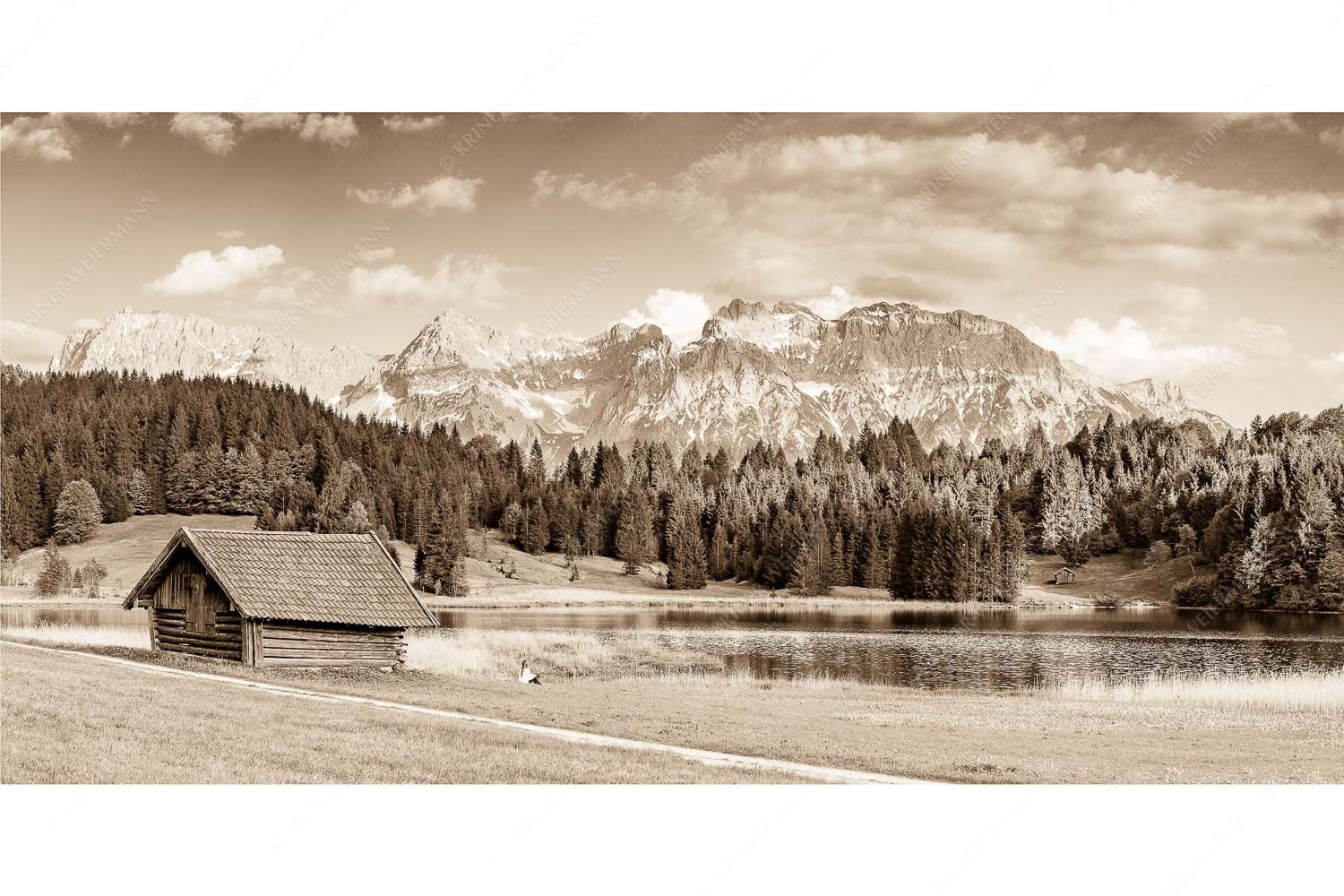 Nachlesen – Seitenverhältnis 2:1 — Geroldsee mit Wörner und Tiefkarspitze Blick über den Geroldsee zum Wörner, Tiefkar- und Westlicher Karwendelspitze
