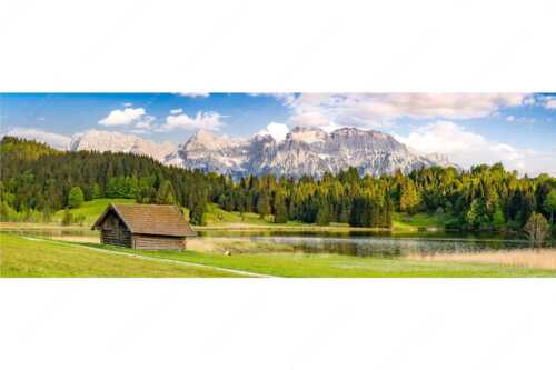 Blick über den Geroldsee zum Wörner, Tiefkar- und Westlicher Karwendelspitze - Nachlesen - Seitenverhältnis 3:1 - Geroldsee mit Wörner und Tiefkarspitze - weitere Infos unter https://www.kriner-weiermann.de