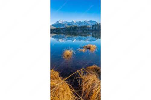 Schneefrei am Barmsee mit Karwendelgebirge - Niederglegt - Seitenverhältnis 1:2 - Barmsee mit Karwendel - weitere Infos unter https://www.kriner-weiermann.de