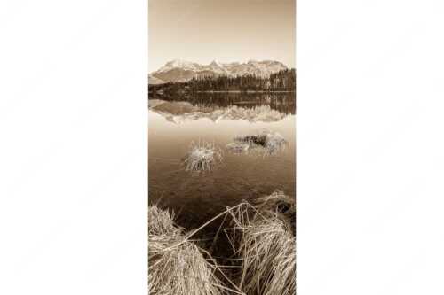 Schneefrei am Barmsee mit Karwendelgebirge - Niederglegt - Seitenverhältnis 1:2 - Barmsee mit Karwendel - weitere Infos unter https://www.kriner-weiermann.de