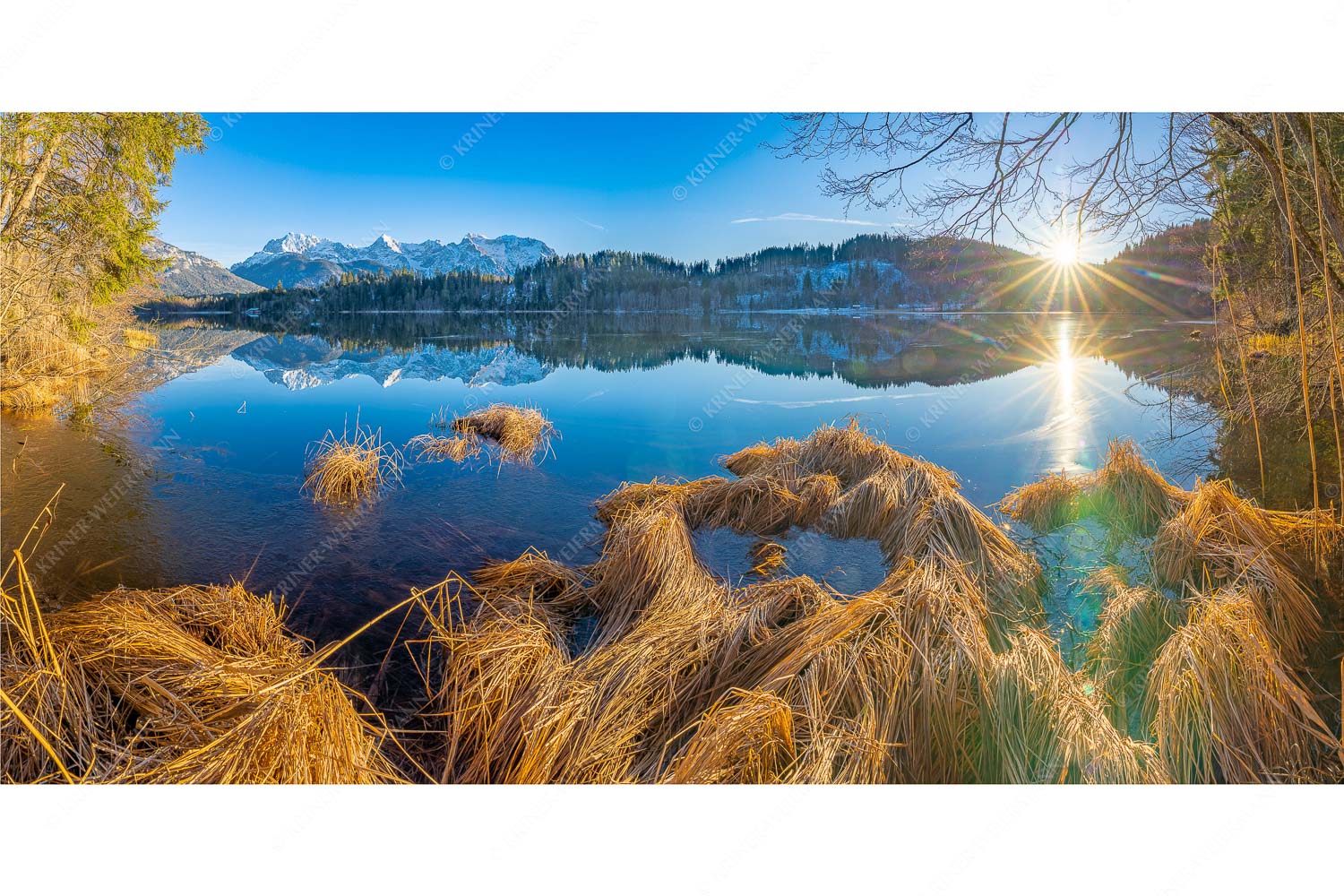 Niederglegt – Seitenverhältnis 2:1 — Barmsee mit Karwendel Schneefrei am Barmsee mit Karwendelgebirge