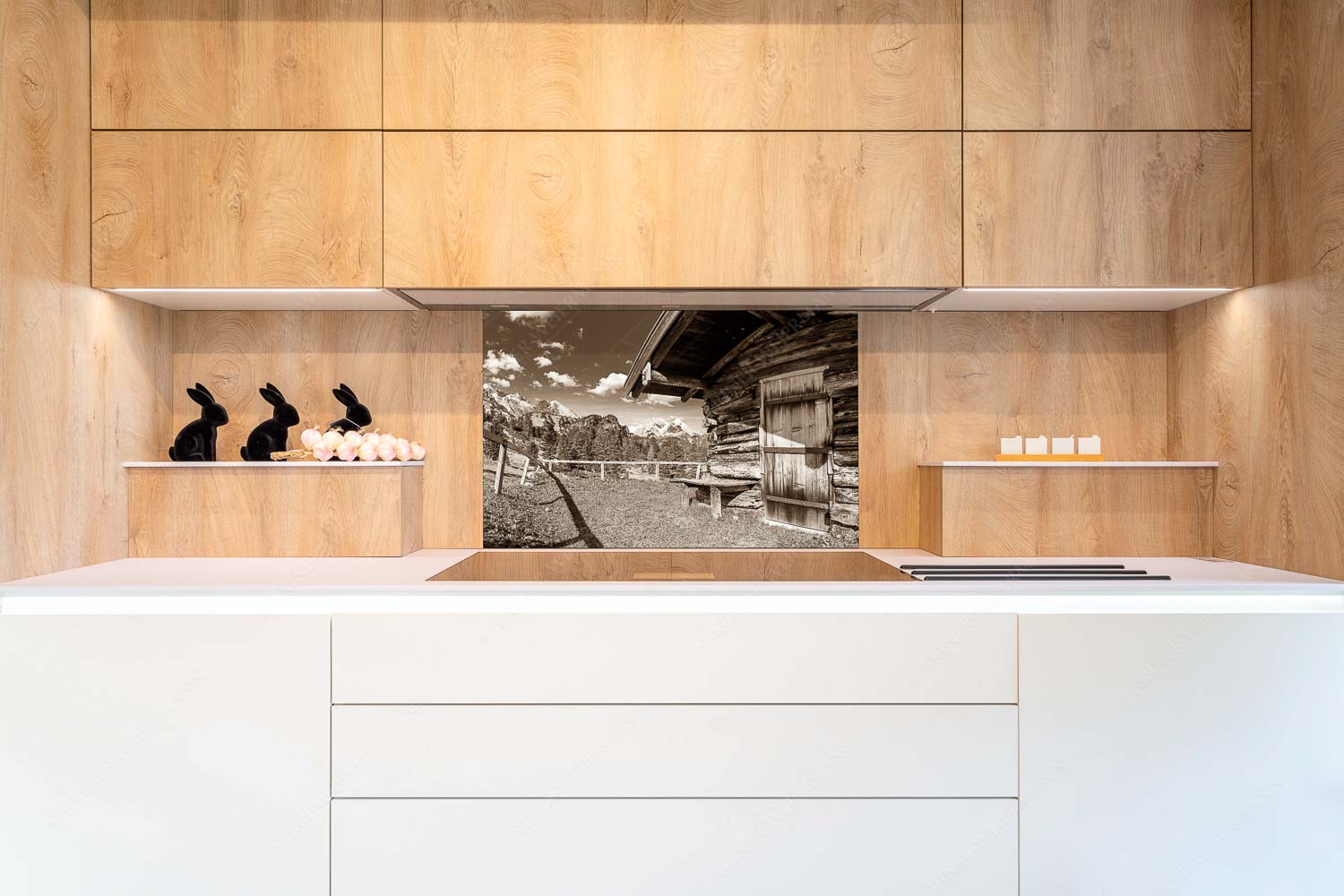 Oimhütterl – Größe ca. 90x60cm, Seitenverhältnis 3:2 — Almhütte im Wettersteingebirge Kleine Almhütte auf der Wetterstein-Nordseite mit Blick auf das Alpsitzmassiv - Oimhütterl - Größe ca. 90x60cm, Seitenverhältnis 3:2 - Almhütte im Wettersteingebirge - weitere Infos unter https://www.kriner-weiermann.de