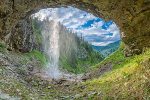 Sehr versteckt liegt dieser paradiesische Wasserfall im Karwendel - Paradiesfall - Seitenverhältnis 3:2 - Wasserfall im Karwendelgebirge - weitere Infos unter https://www.kriner-weiermann.de