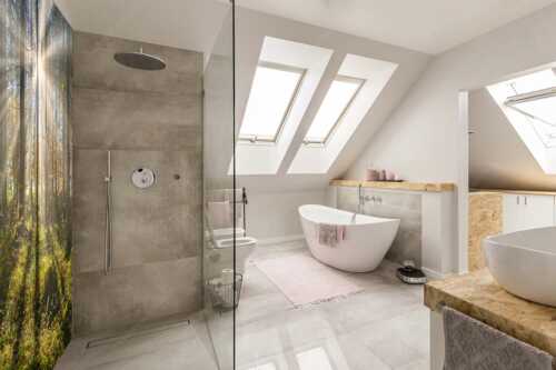 Herbstlicher Wald bei Fall - Prisma - Größe ca. 150x225cm, Seitenverhältnis 2:3 - Streiflicht im Wald - weitere Infos unter https://www.kriner-weiermann.de