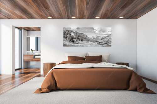 Pferde im Soierngebirge mit Soiernsee und Gumpenkarspitze - Rammsbeijnressa - Größe ca. 200x80cm, Seitenverhältnis 2,5:1 - Pferde im Soierngebirge - weitere Infos unter https://www.kriner-weiermann.de