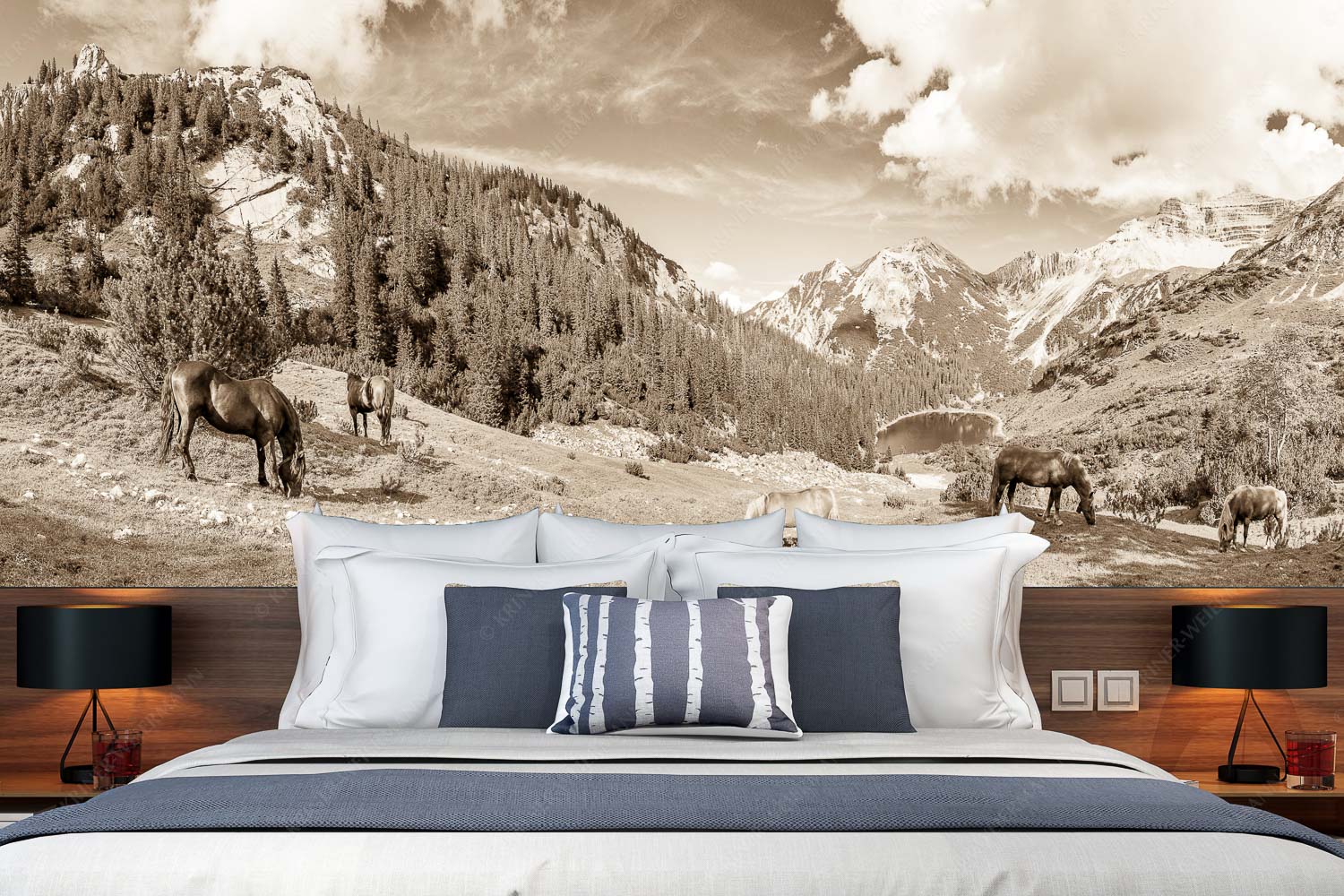 Pferde im Soierngebirge mit Soiernsee und Gumpenkarspitze - Rammsbeijnressa - Größe ca. 350x140cm, Seitenverhältnis 2,5:1 - Pferde im Soierngebirge - weitere Infos unter https://www.kriner-weiermann.de