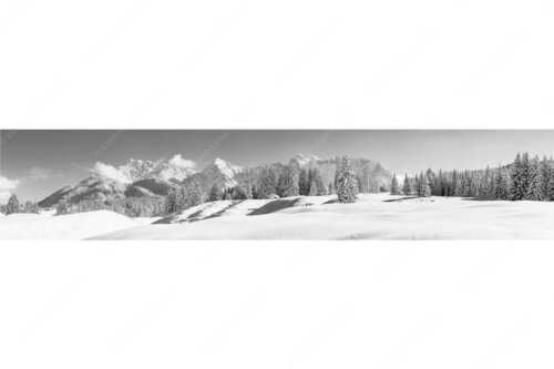 Einsamer Wiesmahdstadel mit viel Schnee und Wörner, Tiefkar und Westlicher Karwendelspitze im Hintergrund - Richtig Winter - Seitenverhältnis 5:1 - Winterlandschaft Karwendel - weitere Infos unter https://www.kriner-weiermann.de