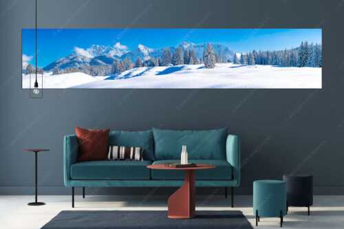 Einsamer Wiesmahdstadel mit viel Schnee und Wörner, Tiefkar und Westlicher Karwendelspitze im Hintergrund - Richtig Winter - Größe ca. 350x70cm, Seitenverhältnis 5:1 - Winterlandschaft Karwendel - weitere Infos unter https://www.kriner-weiermann.de