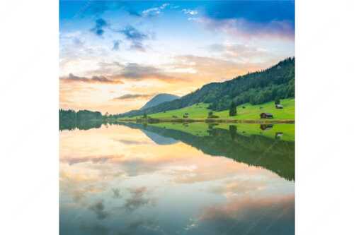 Blick über den Geroldsee in den Sonnenuntergang am Estergebirge - Ruhige Wasser - Seitenverhältnis 1:1 - Geroldsee mit Wank - weitere Infos unter https://www.kriner-weiermann.de