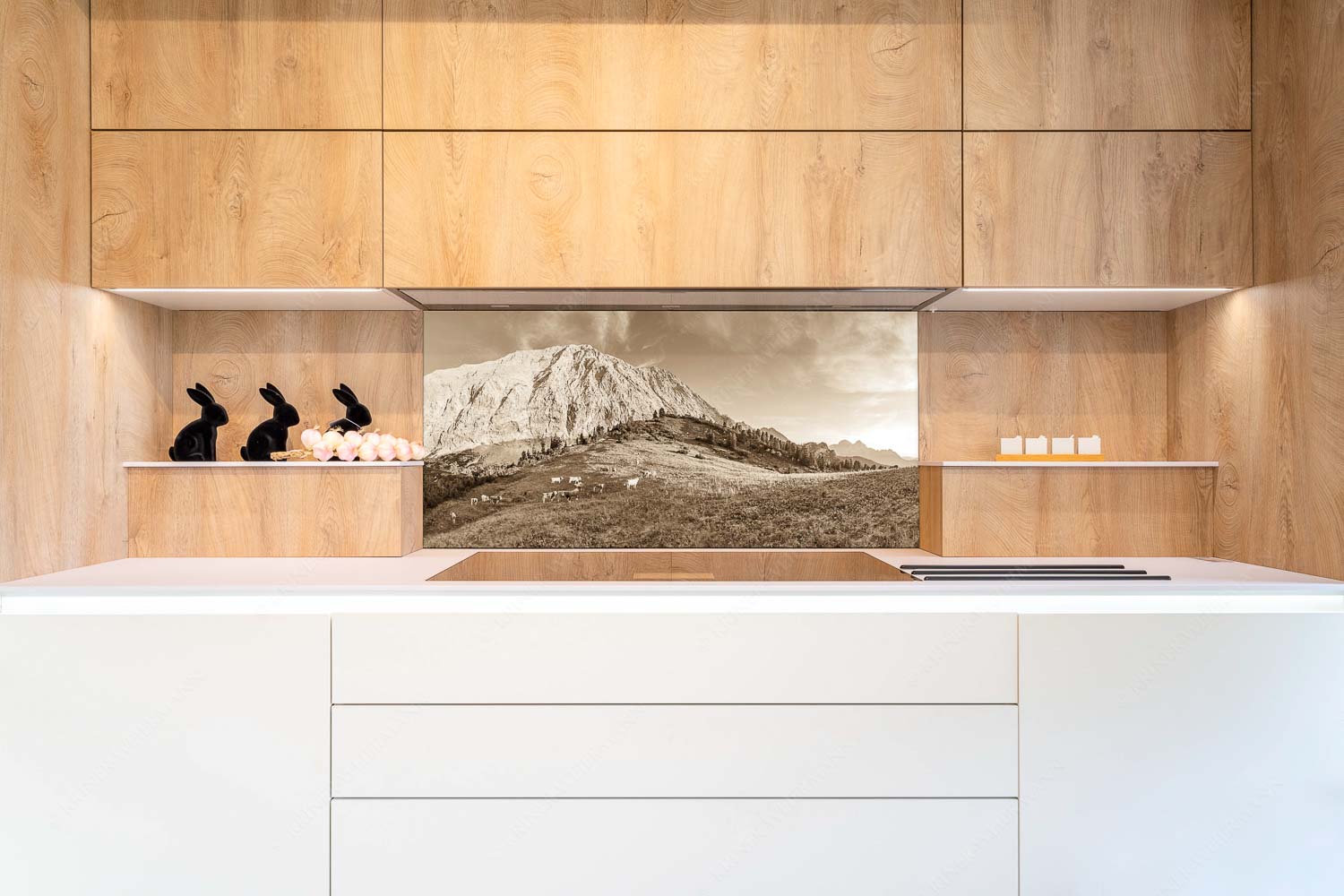 Ruhige Weide – Größe ca. 120x60cm, Seitenverhältnis 2:1 — Almbetrieb im Wettersteingebirge Jungvieh auf der Sommerweide im Wettersteingebirge - Ruhige Weide - Größe ca. 120x60cm, Seitenverhältnis 2:1 - Almbetrieb im Wettersteingebirge - weitere Infos unter https://www.kriner-weiermann.de