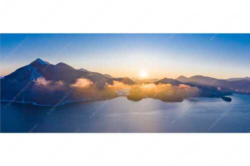 Sonnenaufgang über Sachenbach am Walchensee - Sachenbach - Seitenverhältnis 2,5:1 - Jochberg am Walchensee - weitere Infos unter https://www.kriner-weiermann.de