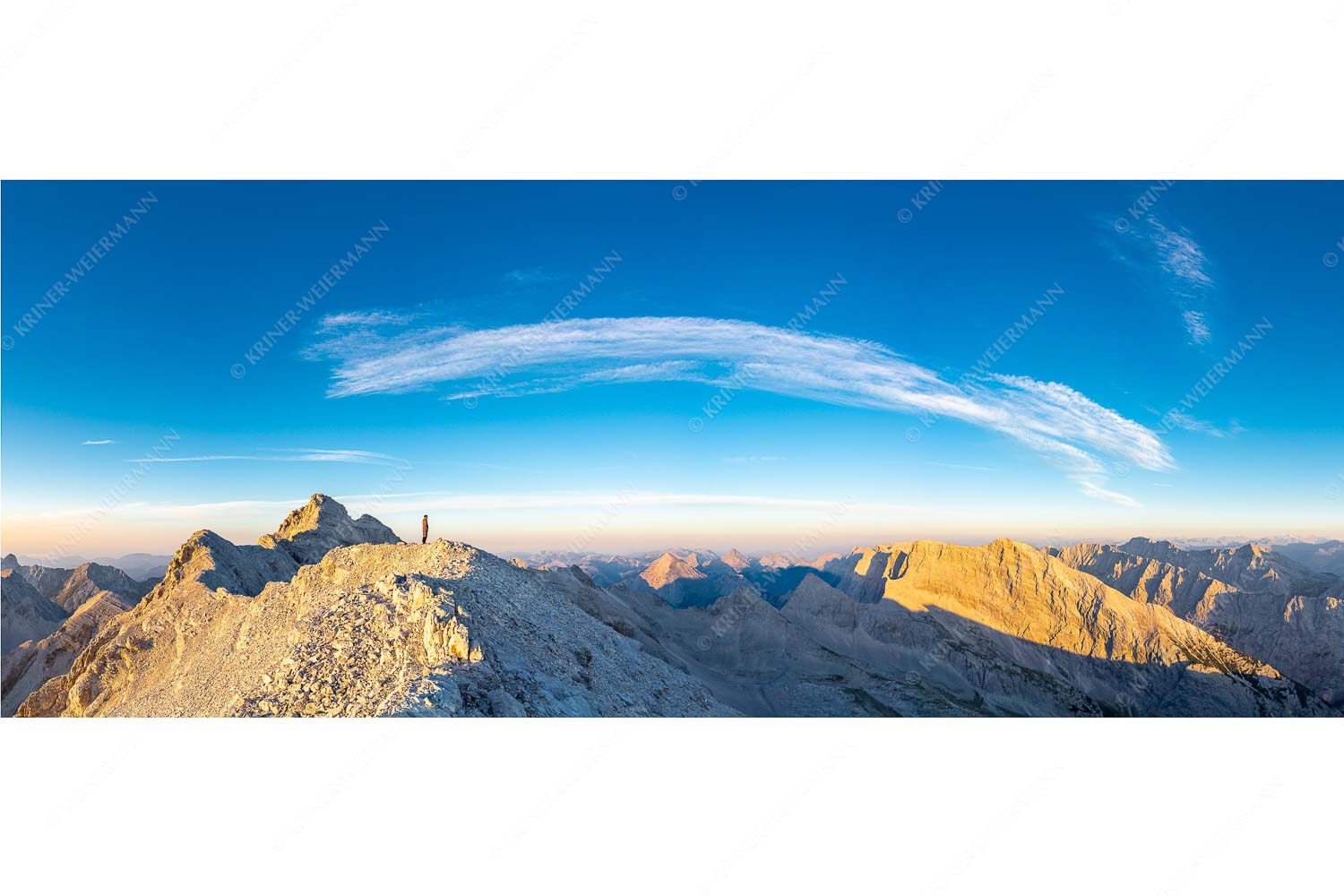 Sägezahn – Seitenverhältnis 2,5:1 — Kaltwasserkarspitze im Karwendel Blick von Sägezahn zur den Sonnenspitzen im Karwendelgebirge