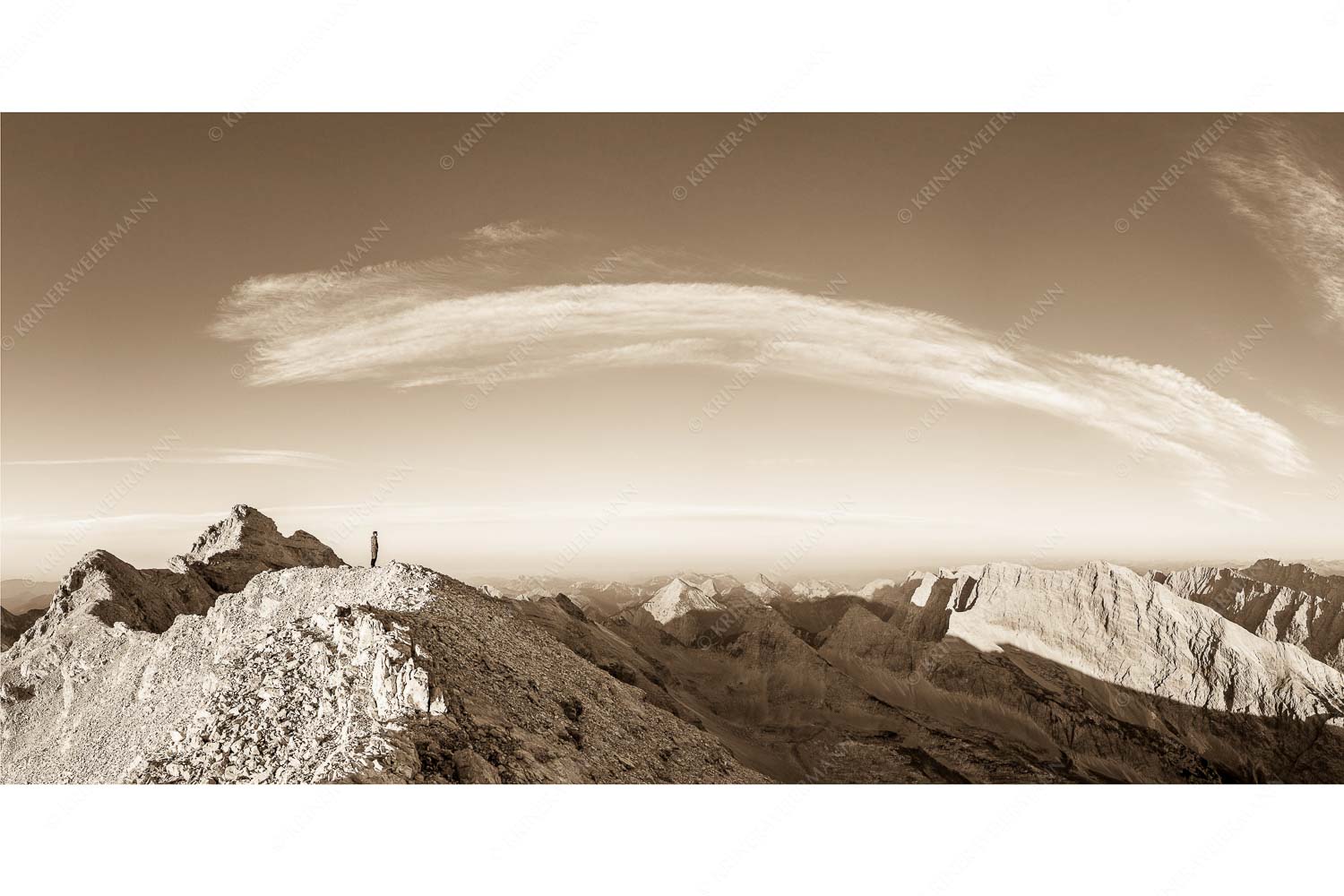 Blick von Sägezahn zur den Sonnenspitzen im Karwendelgebirge