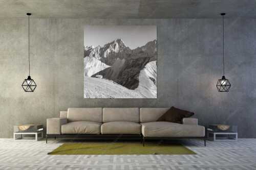 Bergschafe an der Erinnerungshütte mit Oberreintalschrofen und Scharnitzspitze im Wettersteingebirge - Scharnitzjoch - Größe ca. 160x160cm, Seitenverhältnis 1:1 - Schafe mit Erinnerungshütte im Wetterstein - weitere Infos unter https://www.kriner-weiermann.de