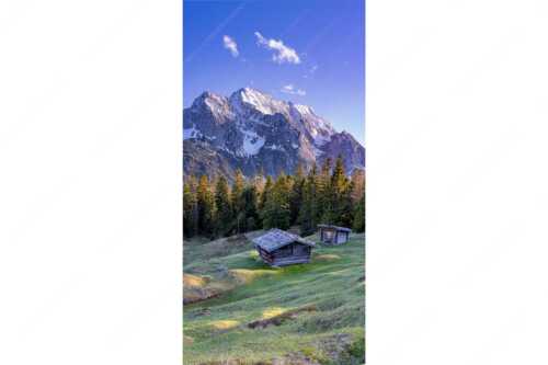 Blick über Buckelwiese und Wiesmahdstadel zur Oberen Wettersteinspitze - Scheas Platzla - Seitenverhältnis 1:2 - Heustadel auf Buckelwiese mit Wetterstein - weitere Infos unter https://www.kriner-weiermann.de