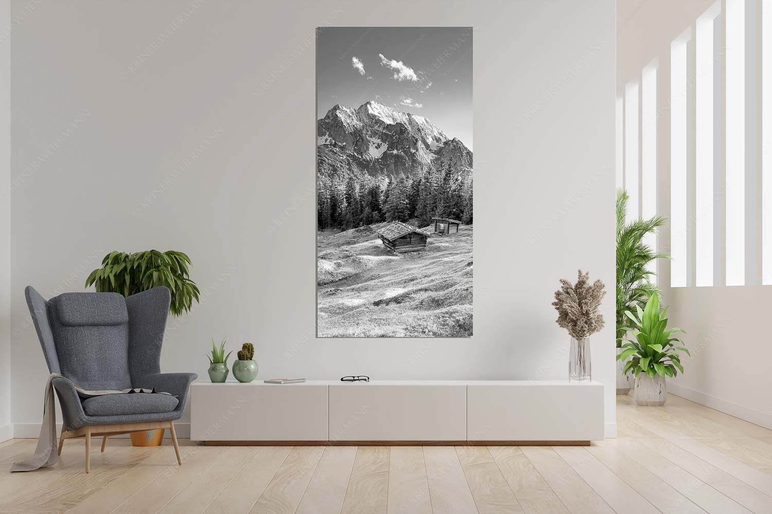 Scheas Platzla – Größe ca. 90x180cm, Seitenverhältnis 1:2 — Heustadel auf Buckelwiese mit Wetterstein Blick über Buckelwiese und Wiesmahdstadel zur Oberen Wettersteinspitze - Scheas Platzla - Größe ca. 90x180cm, Seitenverhältnis 1:2 - Heustadel auf Buckelwiese mit Wetterstein - weitere Infos unter https://www.kriner-weiermann.de