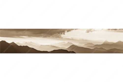 Blick in den Sonnenaufgan in die Bayrischen Voralpen - Schemenhaft - Seitenverhältnis 5:1 - Bergsilhouetten Sonnenaufgang - weitere Infos unter https://www.kriner-weiermann.de