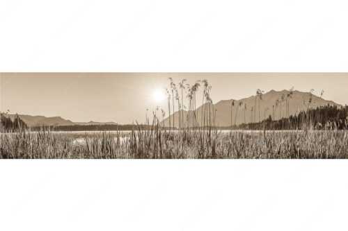 Sonnenaufgang am Barmsee - Schilfufer - Seitenverhältnis 4:1 - Barmseeufer mit Soierngebirge - weitere Infos unter https://www.kriner-weiermann.de