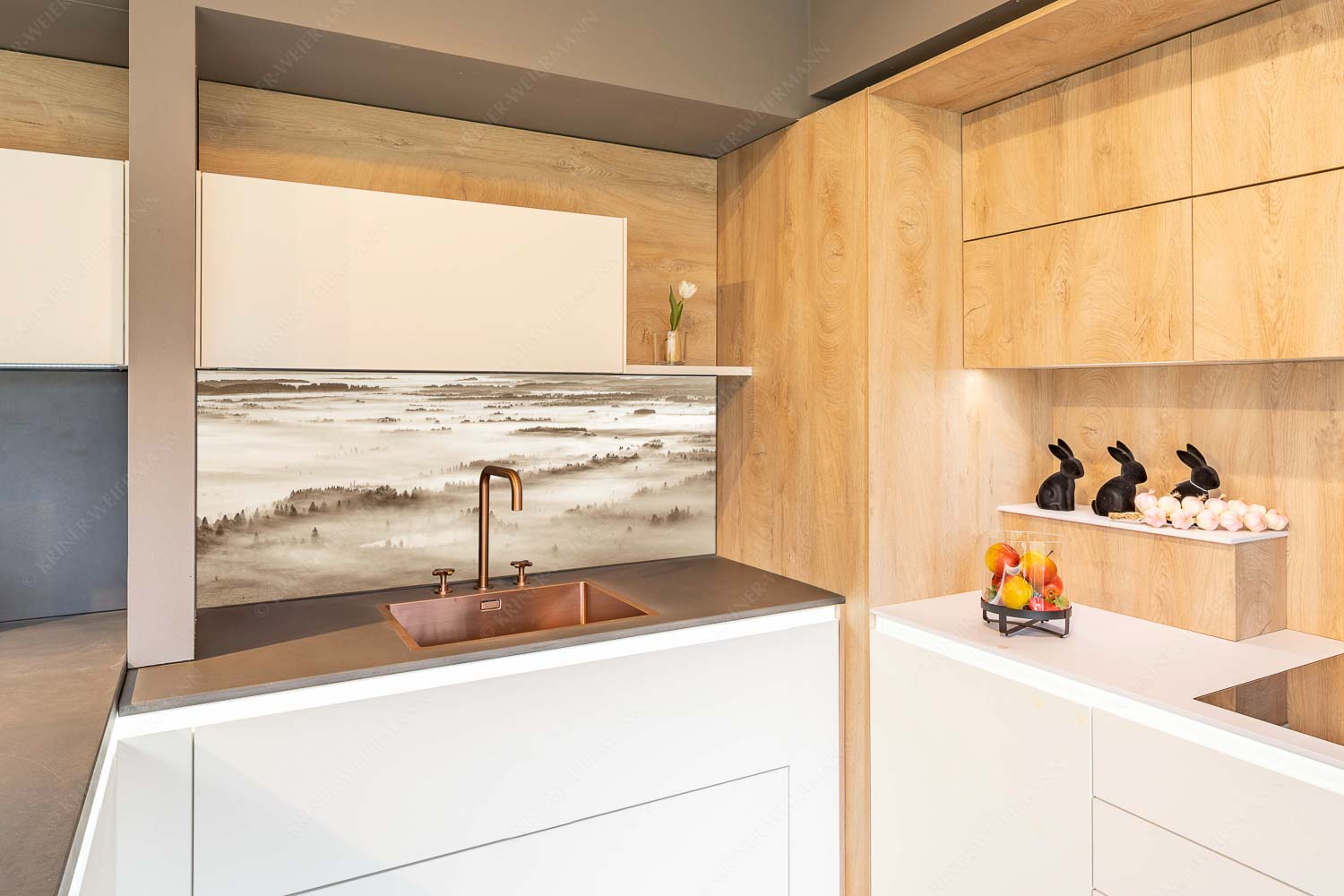 Schleiergewand – Größe ca. 150x60cm, Seitenverhältnis 2,5:1 — Morgenstimmung bei Kochel Nebelstimmung im Kochlermoos - Schleiergewand - Größe ca. 150x60cm, Seitenverhältnis 2,5:1 - Morgenstimmung bei Kochel - weitere Infos unter https://www.kriner-weiermann.de