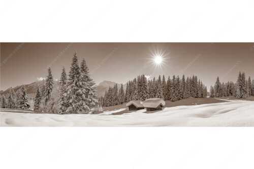 Eine tiefverschneite Winterlandschaft zwischen Krün und Mittenwald zeigt sich im Sonnenschein - Schneereich - Seitenverhältnis 3:1 - Viel Schnee im Isartal - weitere Infos unter https://www.kriner-weiermann.de