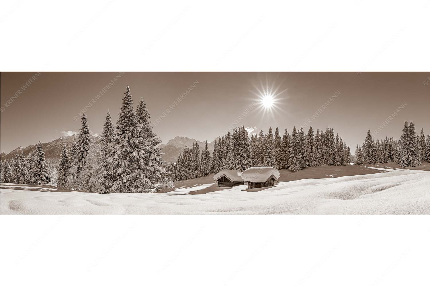 Schneereich – Seitenverhältnis 3:1 — Viel Schnee im Isartal Eine tiefverschneite Winterlandschaft zwischen Krün und Mittenwald zeigt sich im Sonnenschein