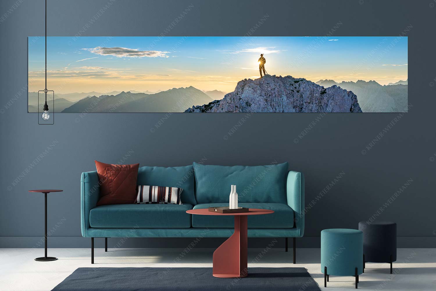 Schneidig – Größe ca. 350x70cm, Seitenverhältnis 5:1 — Traditioneller Bergsteiger auf Wettersteinspitze Gegenlicht an der Oberen Wettersteinspitze - Schneidig - Größe ca. 350x70cm, Seitenverhältnis 5:1 - Traditioneller Bergsteiger auf Wettersteinspitze - weitere Infos unter https://www.kriner-weiermann.de