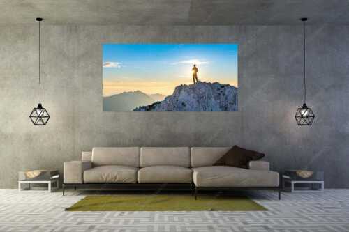 Gegenlicht an der Oberen Wettersteinspitze - Schneidig - Größe ca. 200x100cm, Seitenverhältnis 2:1 - Traditioneller Bergsteiger auf Wettersteinspitze - weitere Infos unter https://www.kriner-weiermann.de