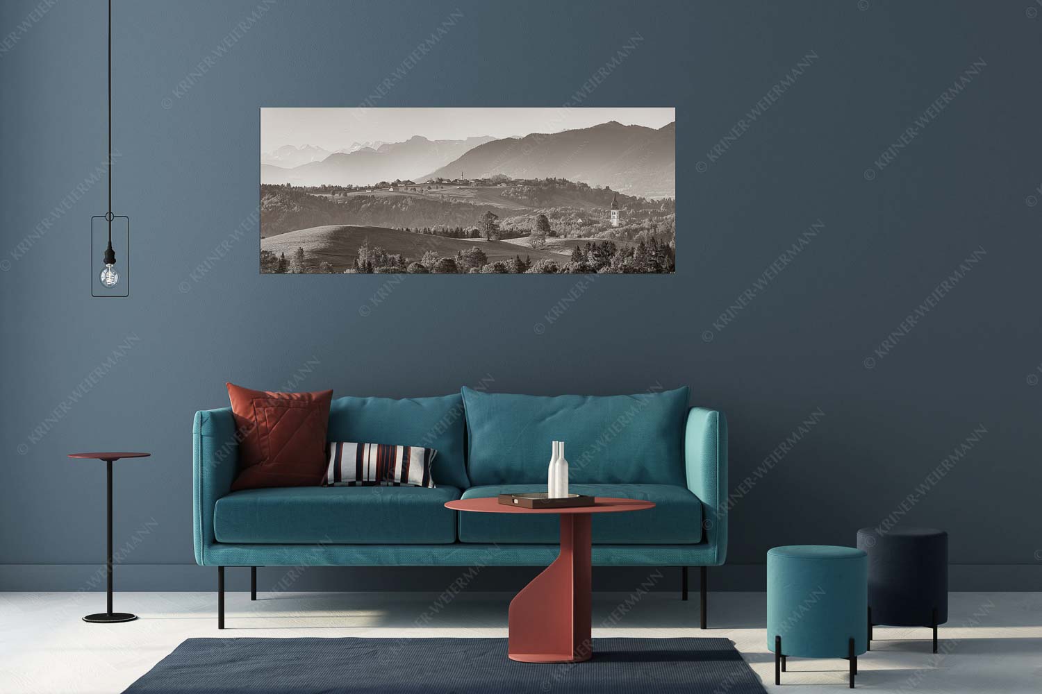 Blick über Rottenbuch und Schönberg ins Karwendel, Estergebirge, Hörnle und Wettersteingebirge - Schönberg - Größe ca. 175x70cm, Seitenverhältnis 2,5:1 - Malerisches Bergdorf - weitere Infos unter https://www.kriner-weiermann.de