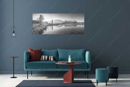 Sonnenaufgang am Barmsee mit Soiern- und Karwendelgebirge - Seelenruhig - Größe ca. 175x70cm, Seitenverhältnis 2,5:1 - Spiegelung am Barmsee mit Karwendel - weitere Infos unter https://www.kriner-weiermann.de